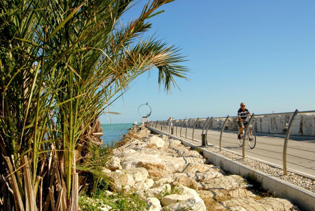 Casavacanze Estate 1 San Benedetto del Tronto Exteriör bild